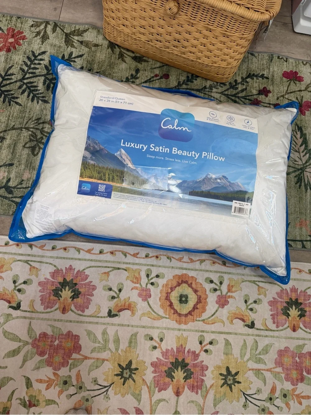 New Calm Luxury Satin Beauty Pillow & Pillowcase Standard/Queen Luxury Pillow